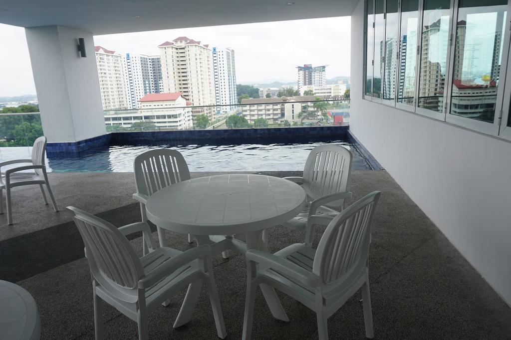 De Centrum Duplex Apartment Near Bangi, Kajang Exterior photo